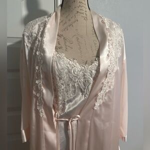 Vintage Alexandra Nicole long peach nightdress Satin like Robe and Nightgown Set